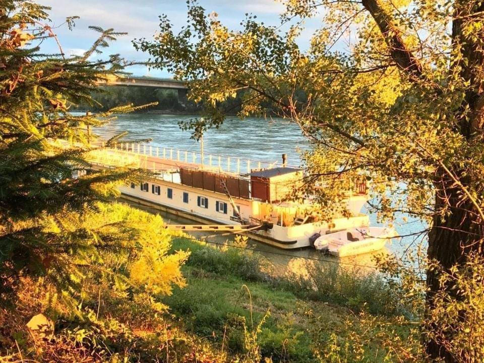 Hotel Certo Nautica Bratislava Esterno foto